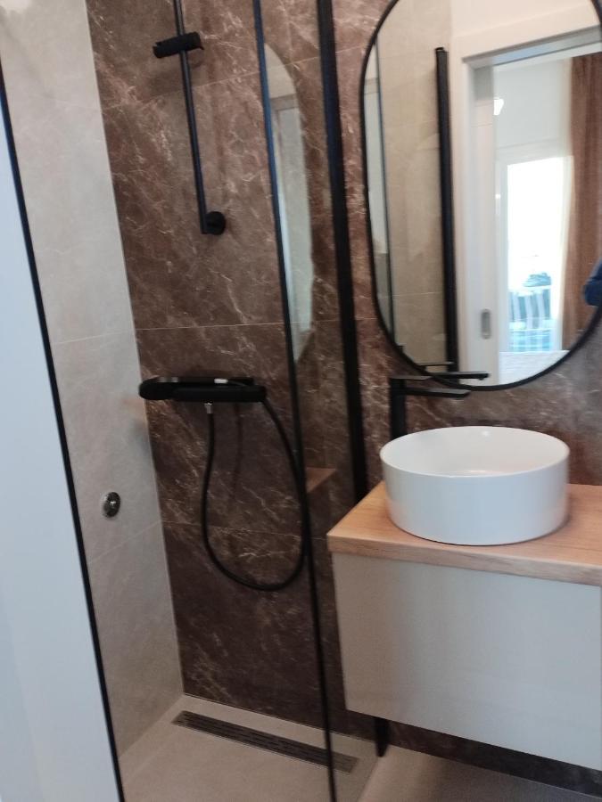 Apartmani Leo-Marin Makarska Ngoại thất bức ảnh