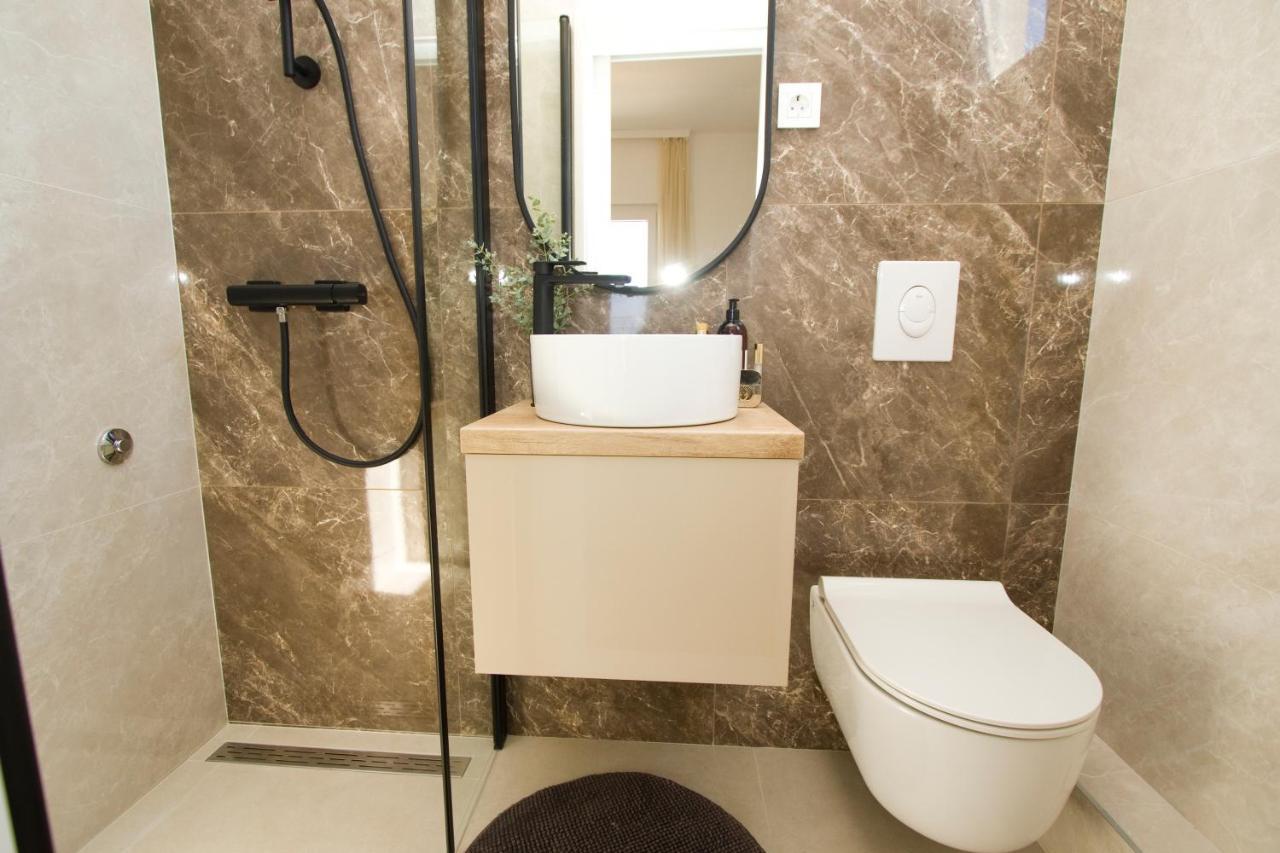 Apartmani Leo-Marin Makarska Ngoại thất bức ảnh