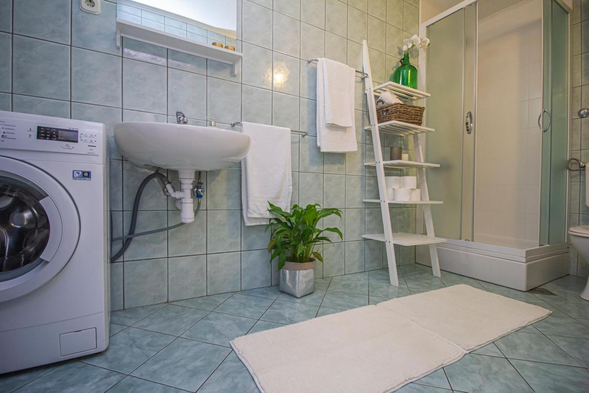 Apartmani Leo-Marin Makarska Ngoại thất bức ảnh