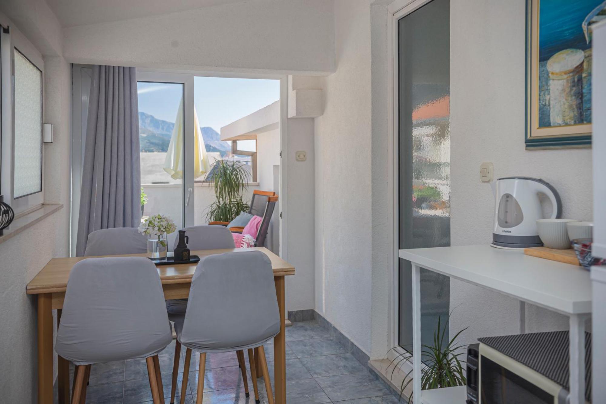 Apartmani Leo-Marin Makarska Ngoại thất bức ảnh