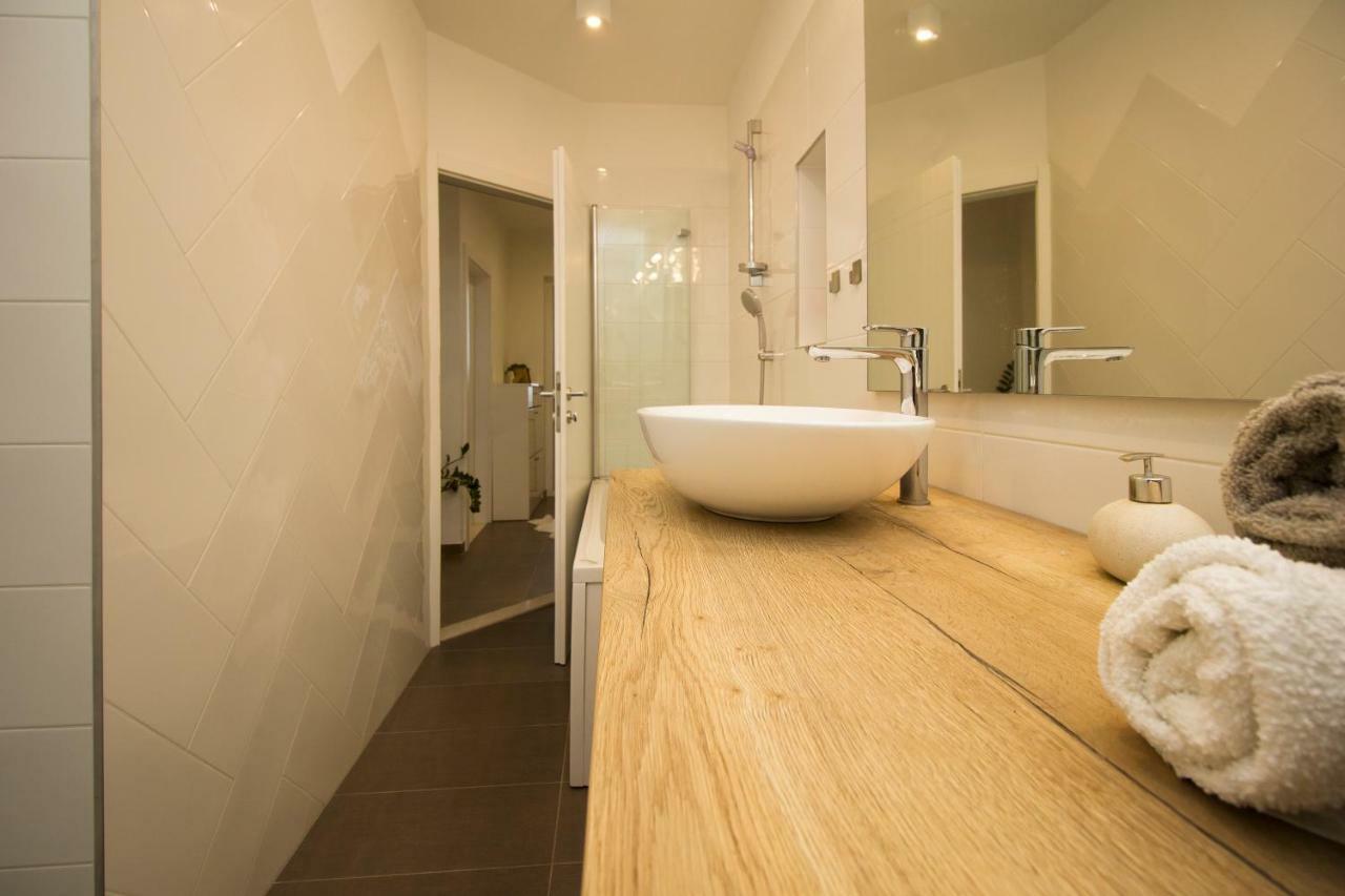 Apartmani Leo-Marin Makarska Ngoại thất bức ảnh